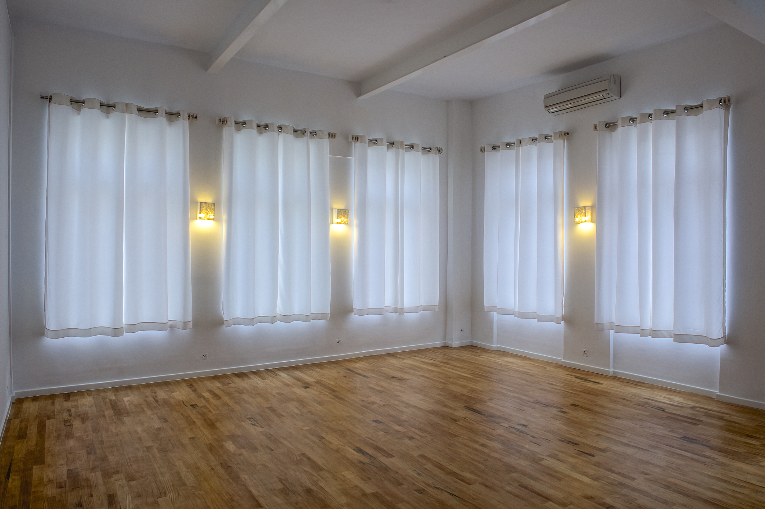 Big, Bright, Spacious, Clean...