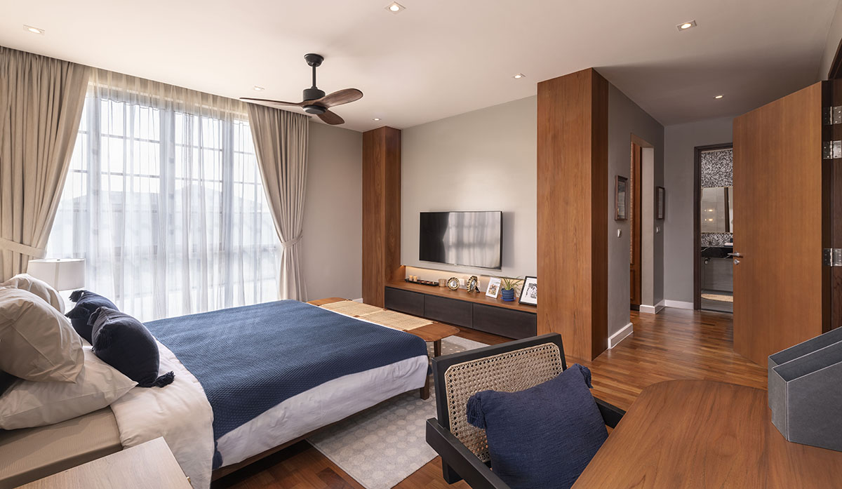 A Spacious & Richly Apointed Space To Live In